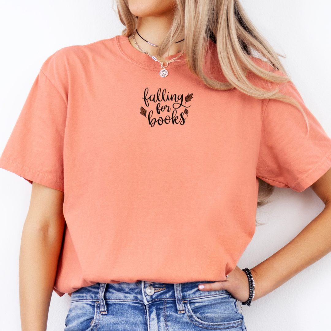 Premium T-Shirt | Falling for Books | Druck | Bookish Autumn