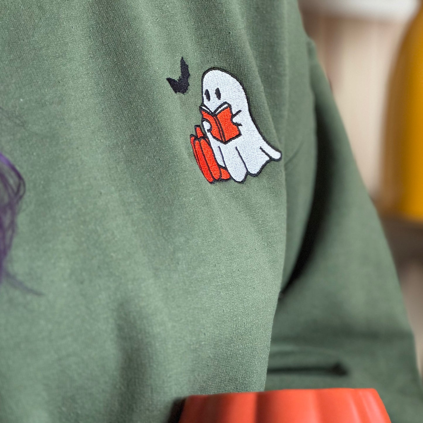 Sweatshirt | Book Ghost | bestickt | Bookish Halloween