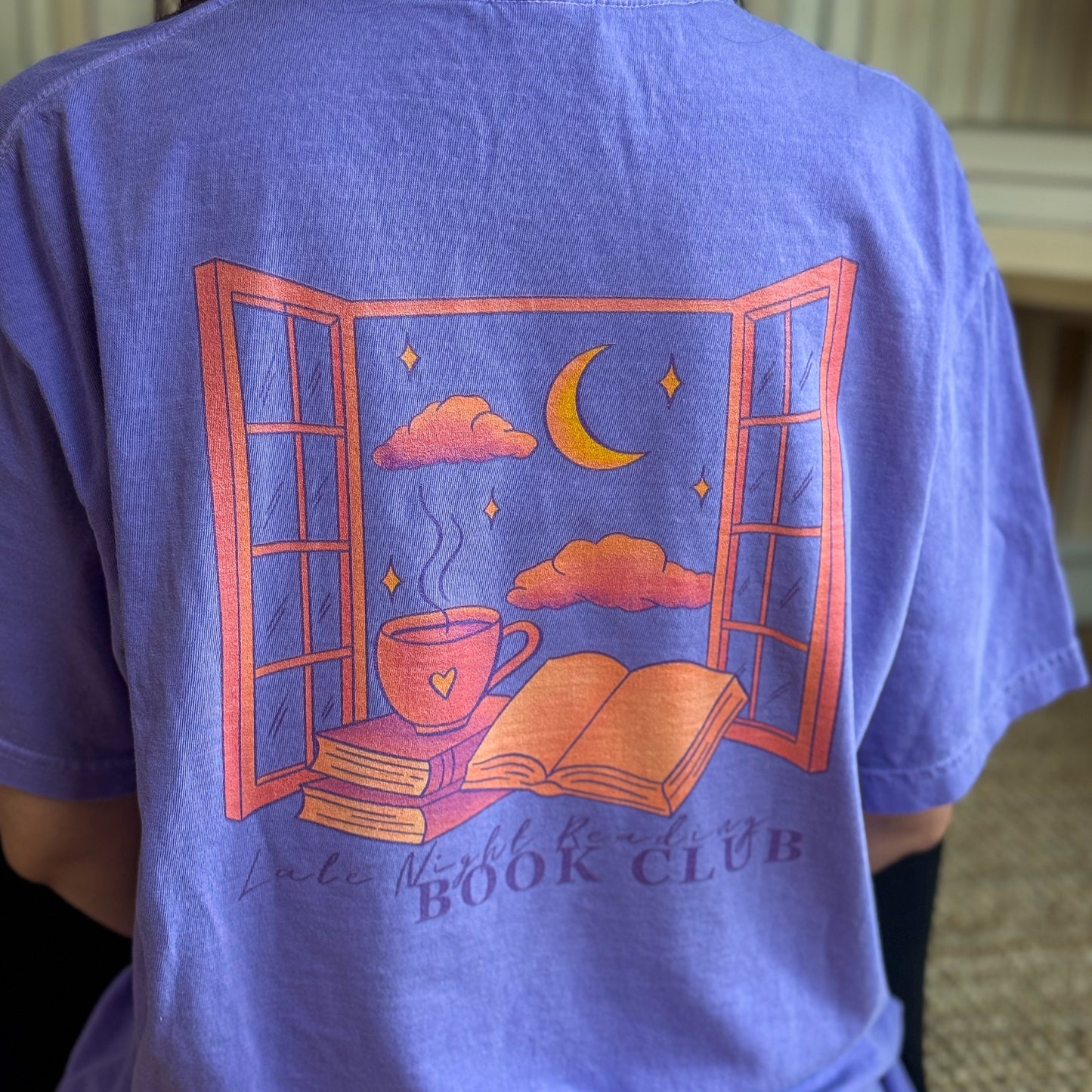 Premium T-Shirt | Late Night Book Club | farbig |Druck | Bookish T-Shirt