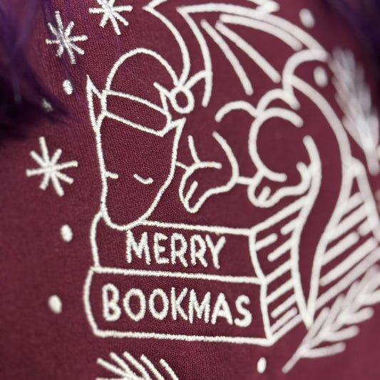 Sweatshirt | Christmas Dragon | bestickt | Bookish Christmas