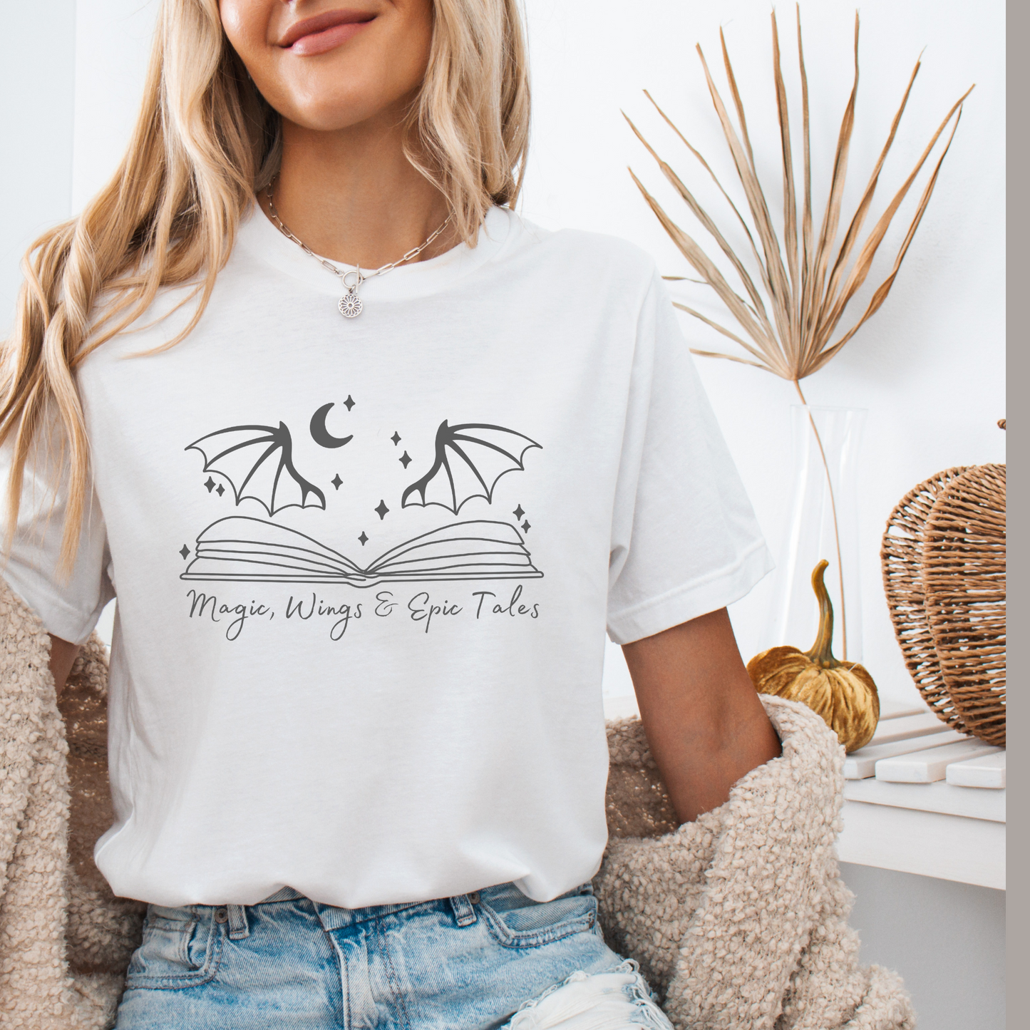 T-Shirt | Magic, Wings & Tales | Druck | Bookish T-Shirt