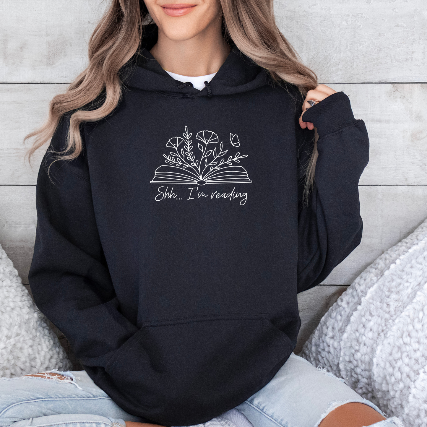 Hoodie | Shh I'm Reading | bestickt | Bookish Sweatshirt