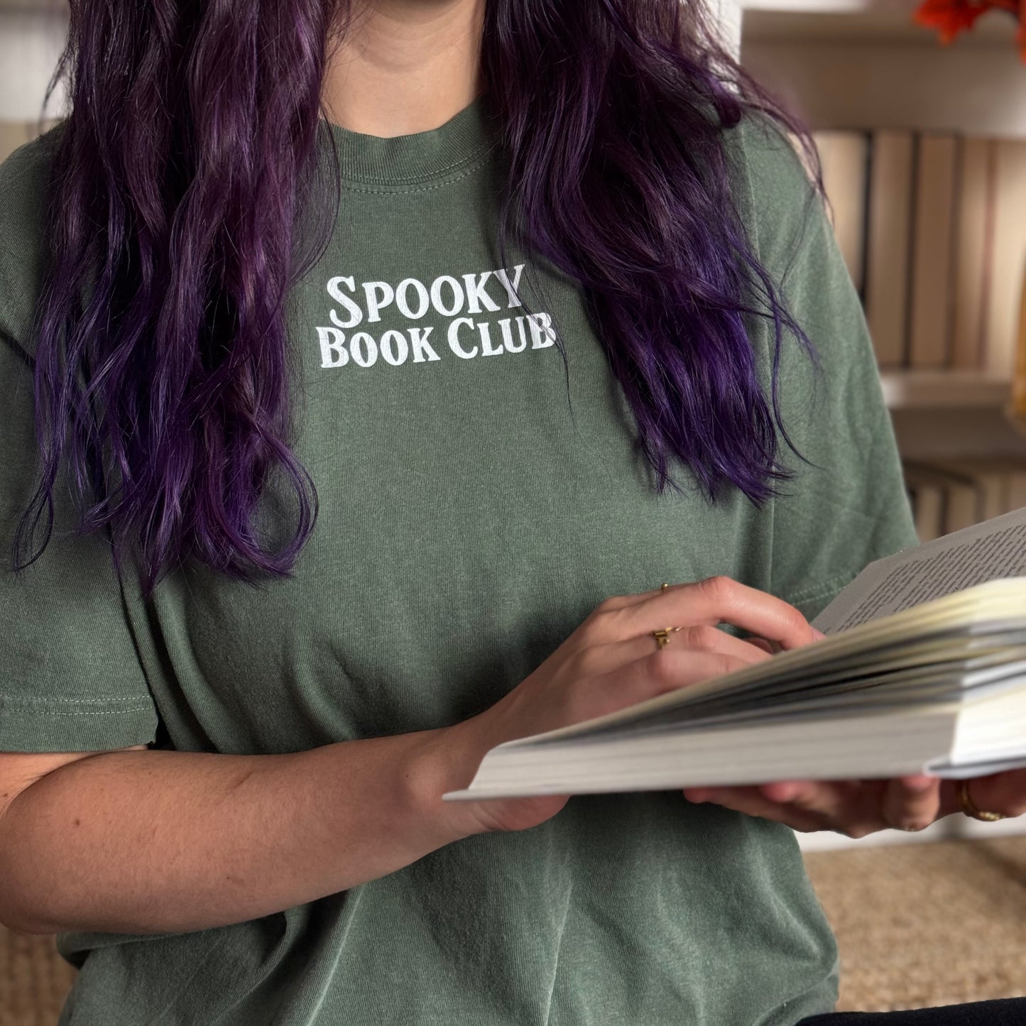 Premium T-Shirt | Spooky Book Club | Druck | Bookish Halloween
