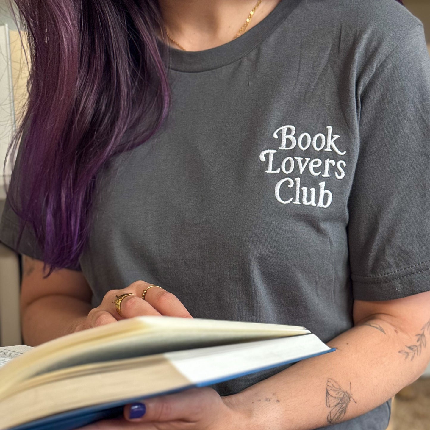 T-Shirt | Book Lovers Club | bestickt | Bookish T-Shirt
