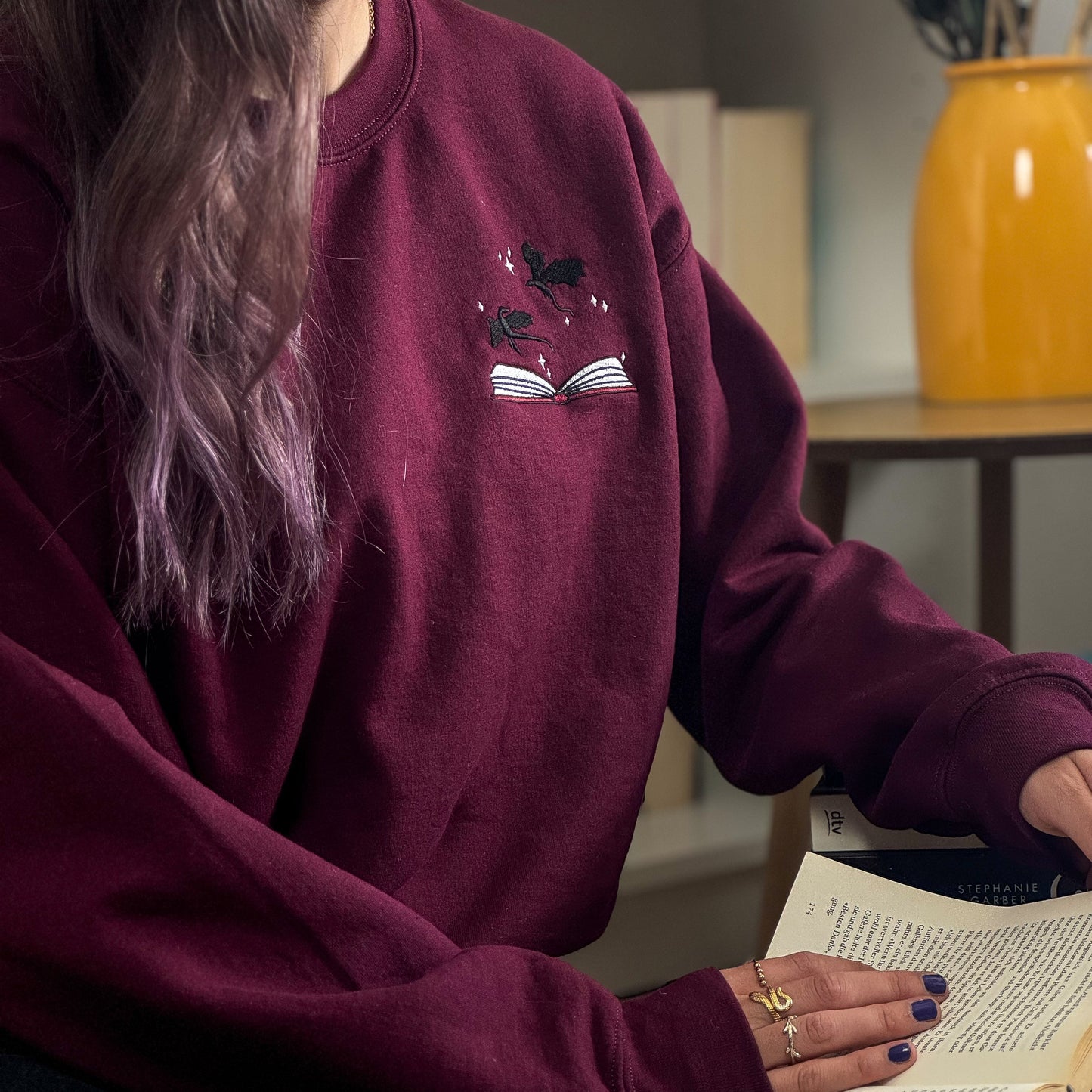 Sweatshirt | Bookish Dragons | bestickt