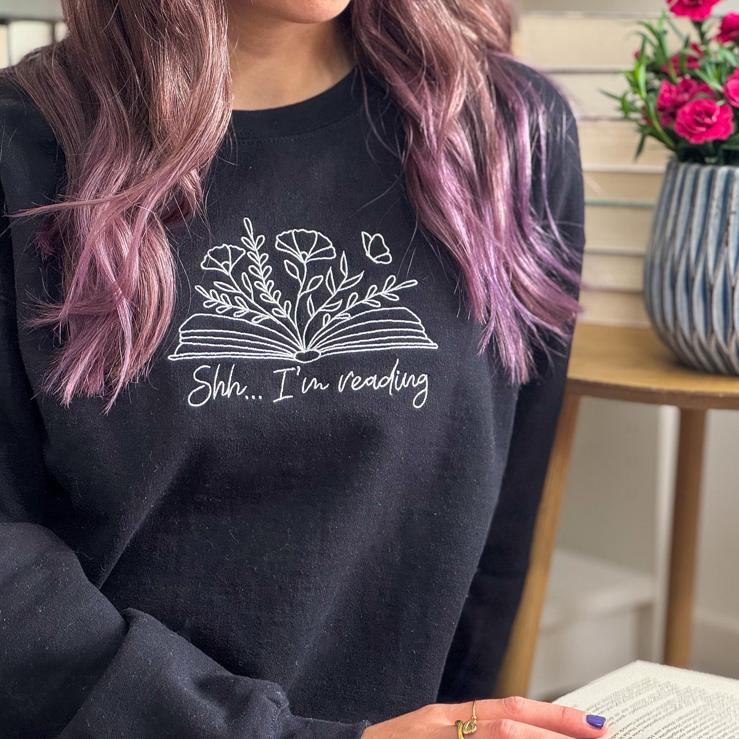 Sweatshirt | Shh I'm Reading | bestickt | Bookish Sweatshirt