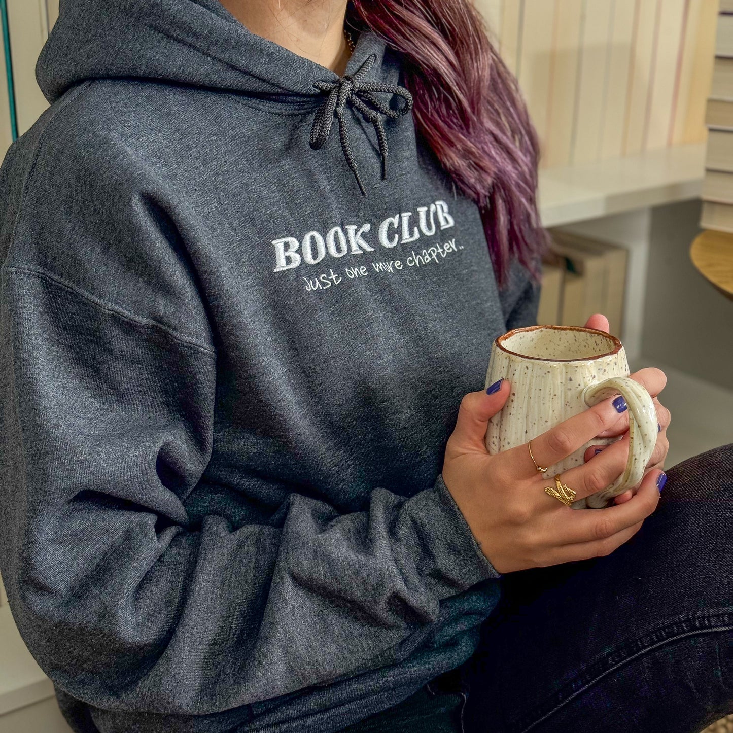 Hoodie | Book Club | bestickt | Bookish Hoodie