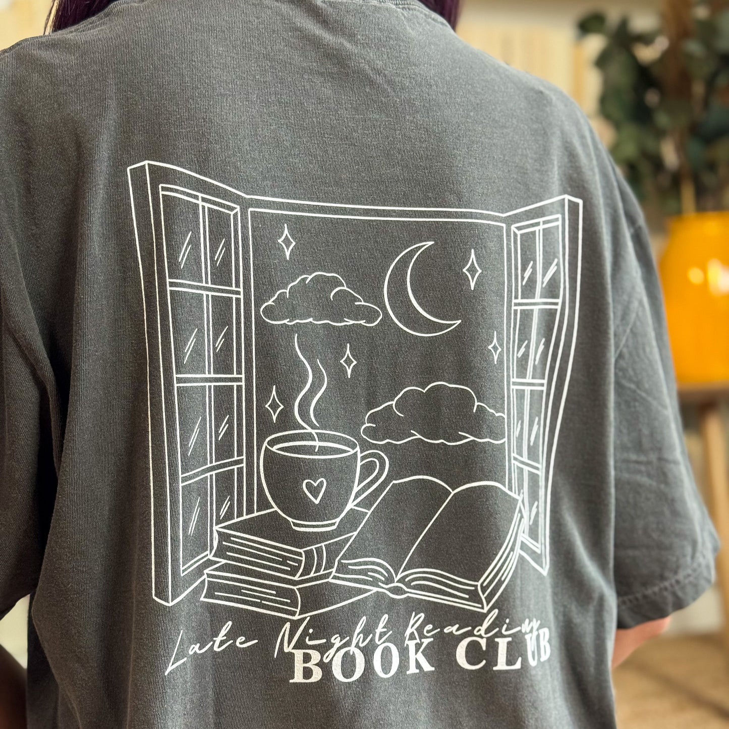 Premium T-Shirt | Late Night Book Club | Druck | Bookish T-Shirt