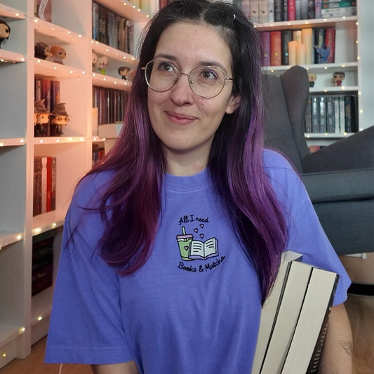 Bücher und Matcha Shirt