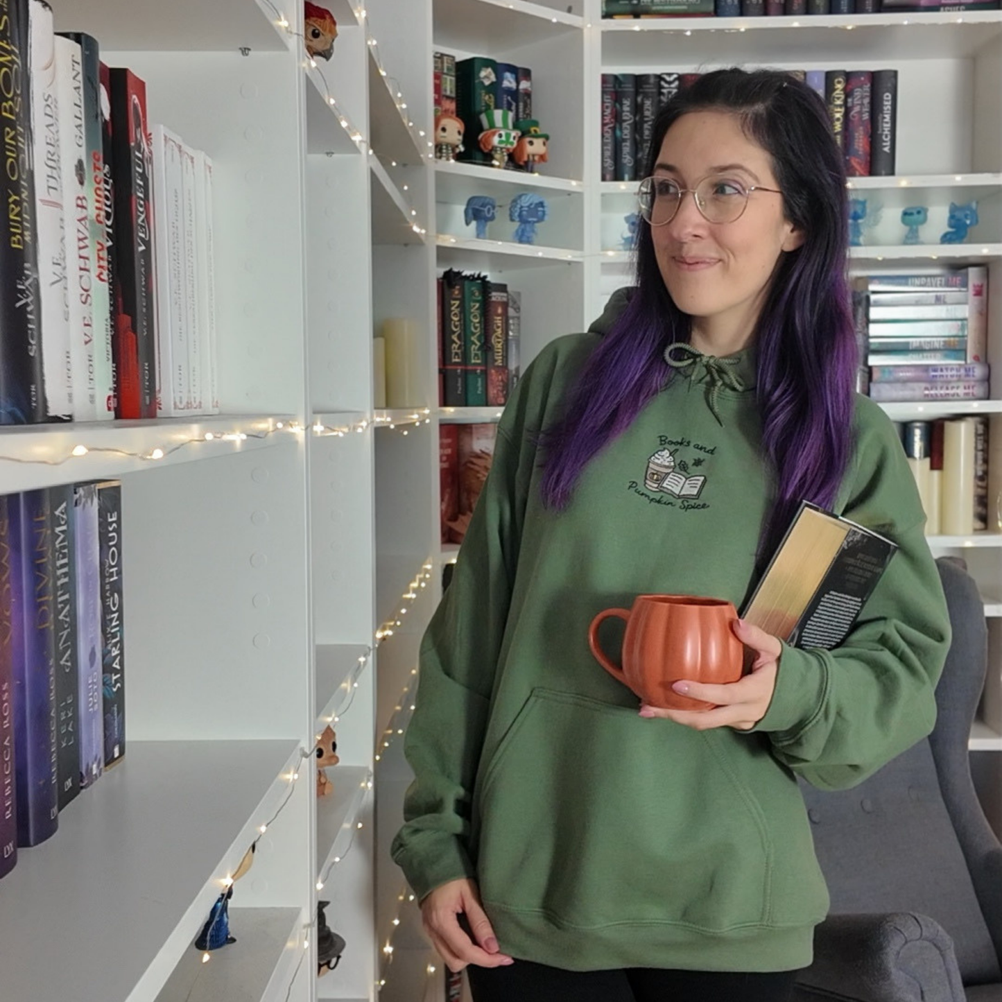 Bookish Hoodie - Books & Pumpkin Spice mit Stick