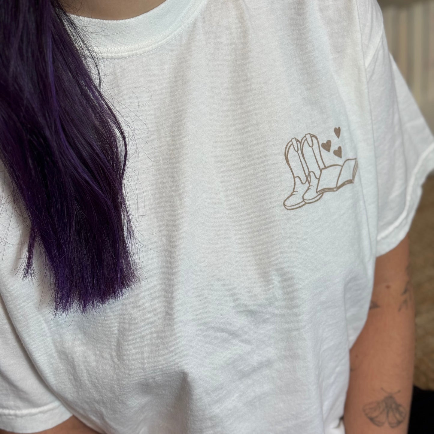 Premium T-Shirt | Cowboy Romance Book Club | Druck | Bookish T-Shirt