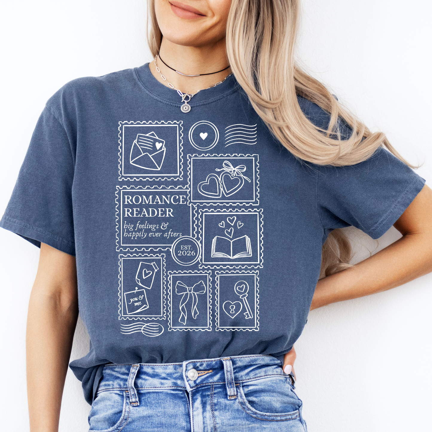 Premium T-Shirt | Post Stamp Romance | Druck | Bookish T-Shirt