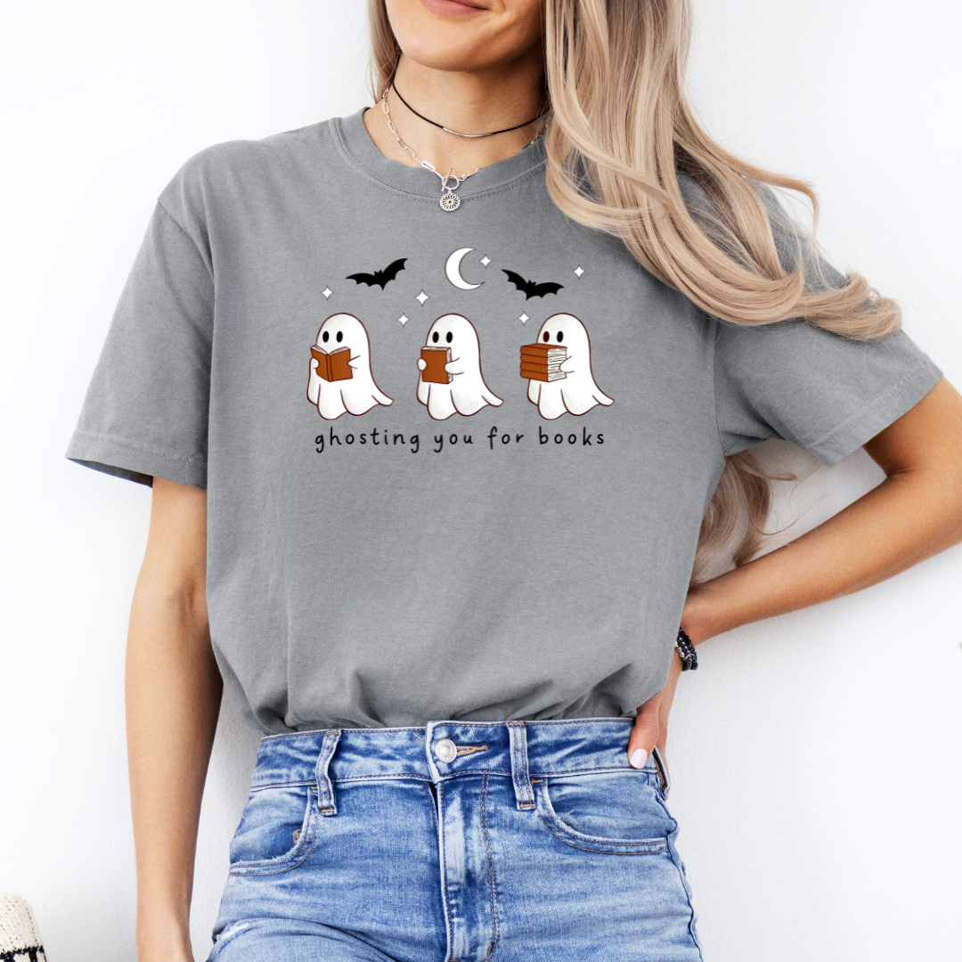 Premium T-Shirt | Ghosting you for books | Druck | Bookish Halloween