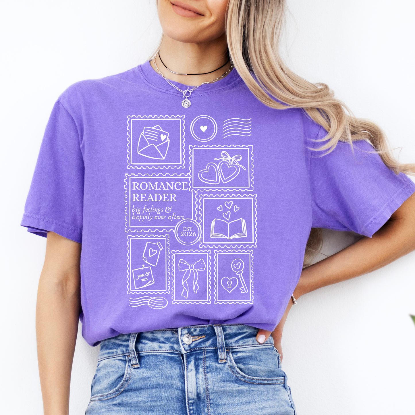 Premium T-Shirt | Post Stamp Romance | Druck | Bookish T-Shirt