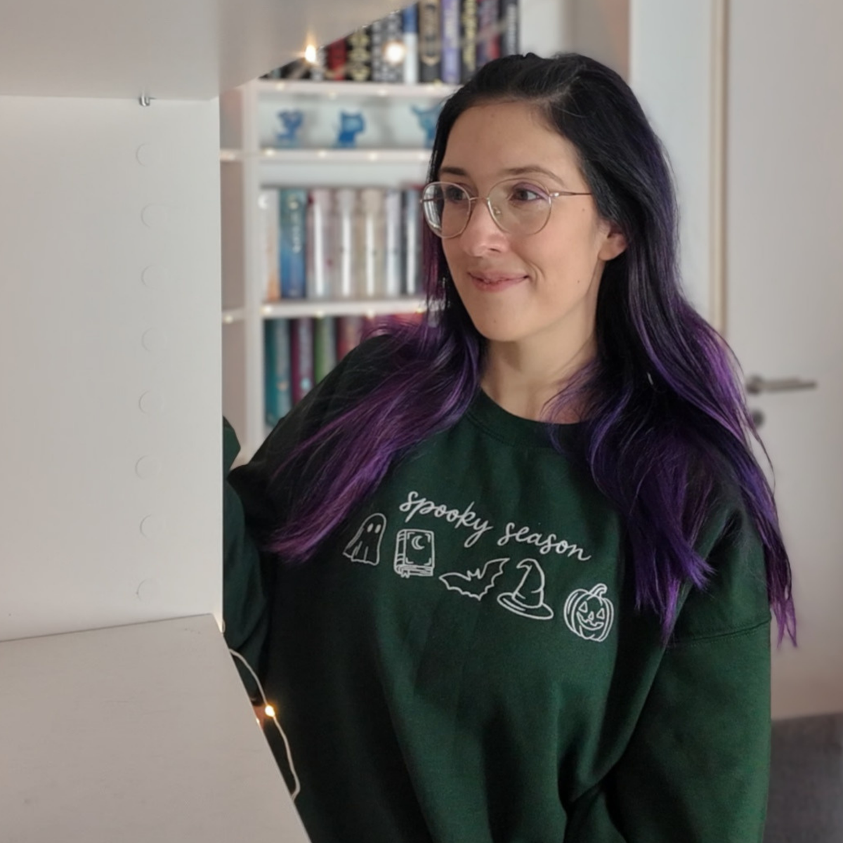 Bookish Sweatshirt - Spooky Season mit Stick