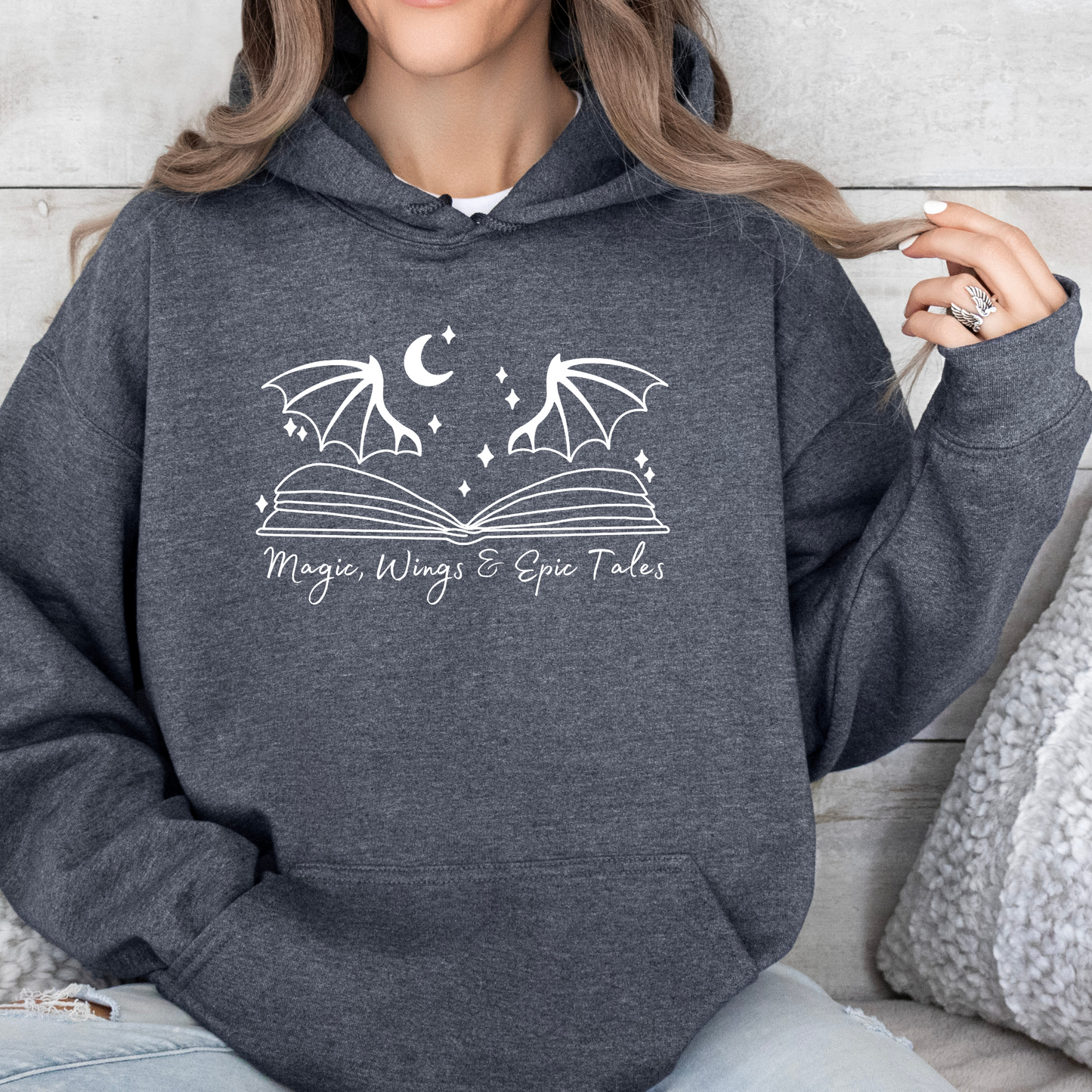 Hoodie | Magic, Wings & Tales | Druck | Bookish Hoodie