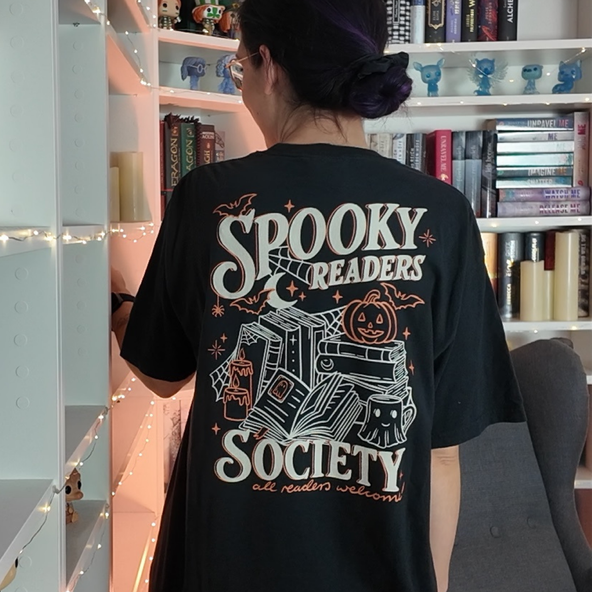 Spooky Readers Premium T-Shirt Rückenprint