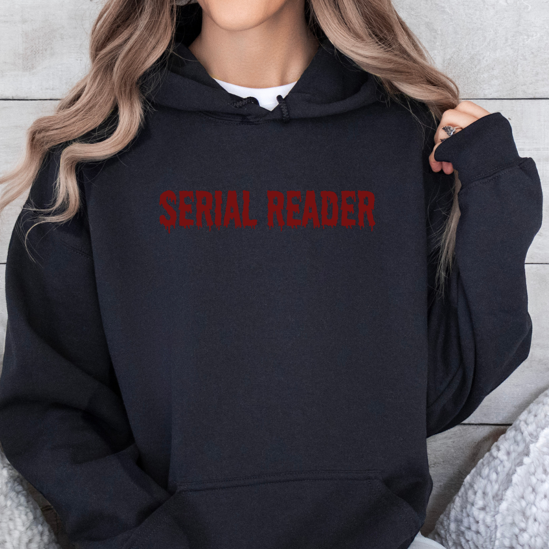 Serial Reader Hoodie bestickt schwarz Bookish Merch