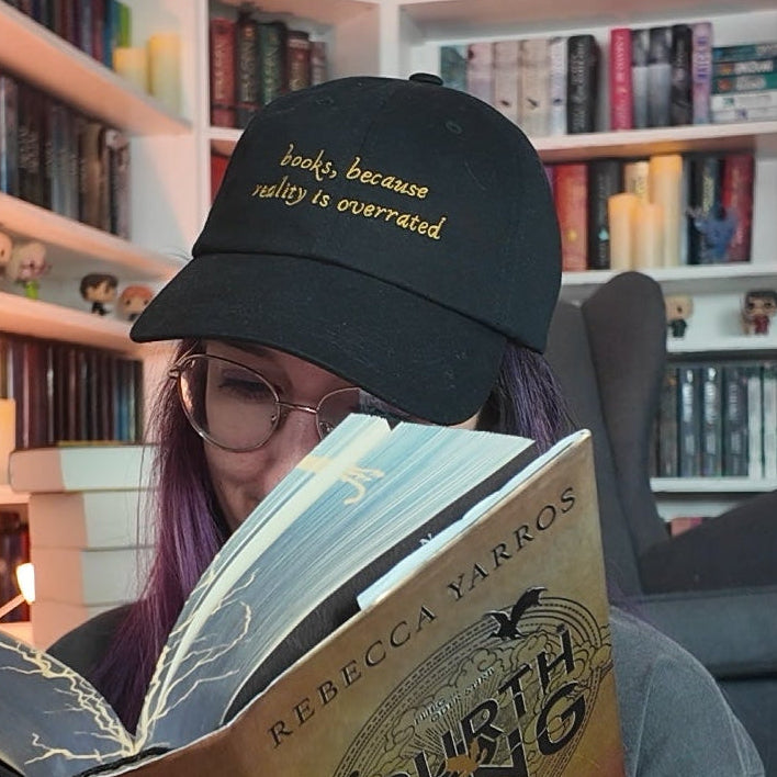 Bookish Cap getragen