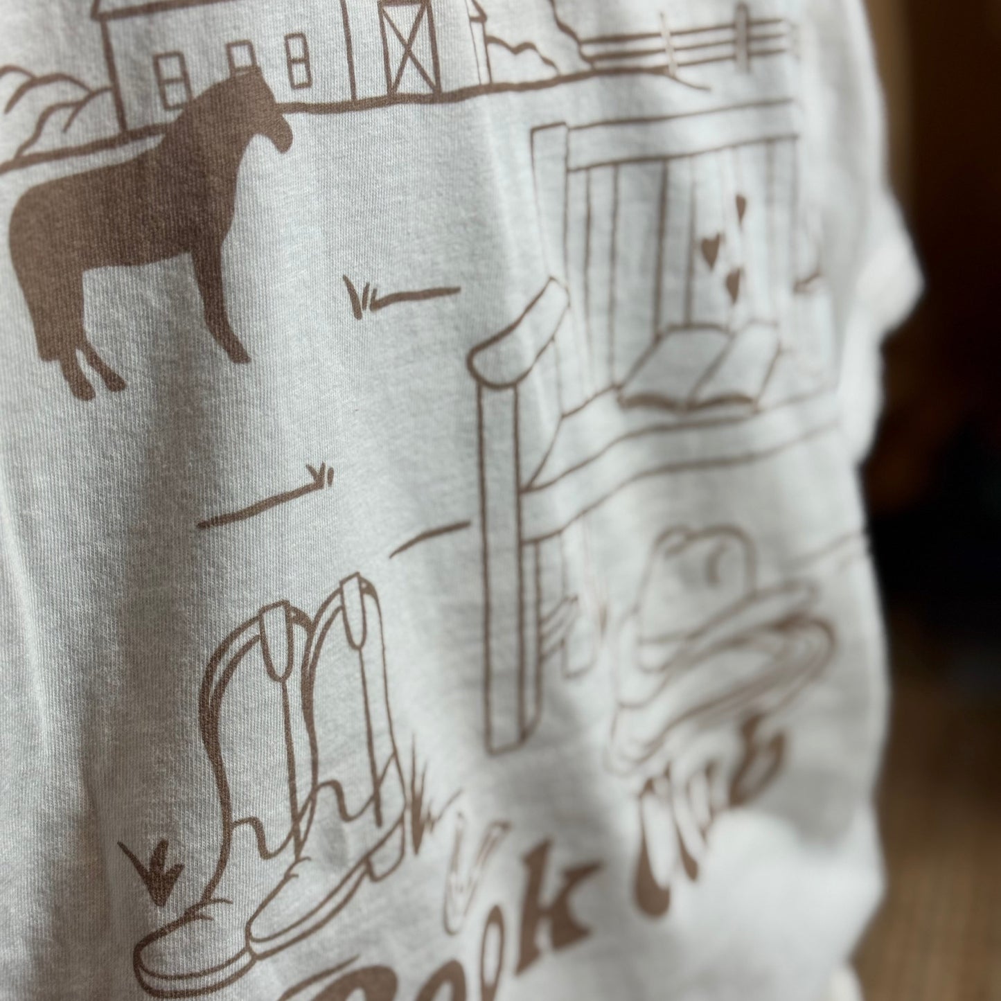 Premium T-Shirt | Cowboy Romance Book Club | Druck | Bookish T-Shirt