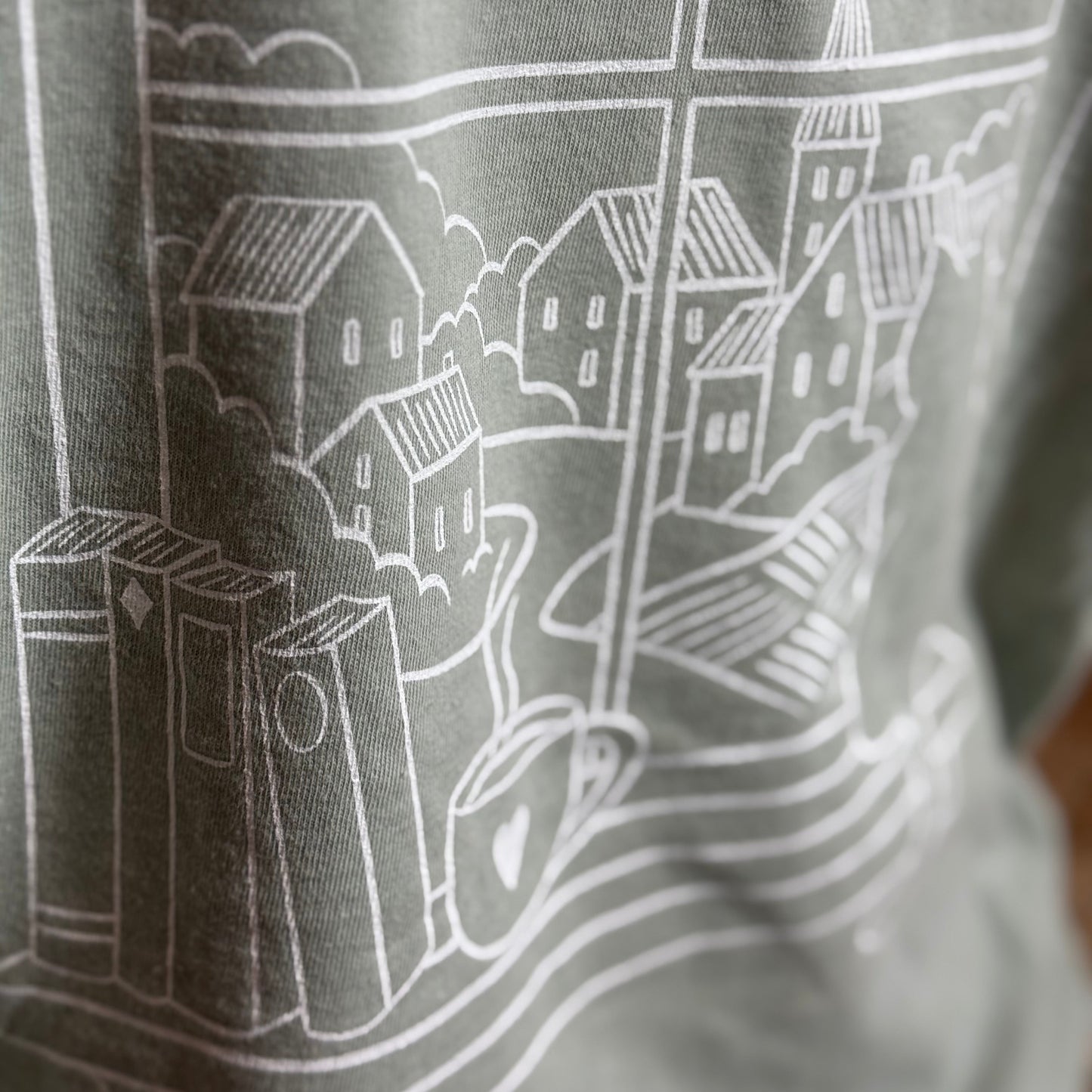 Premium T-Shirt | Small Town Romance | Druck | Bookish T-Shirt