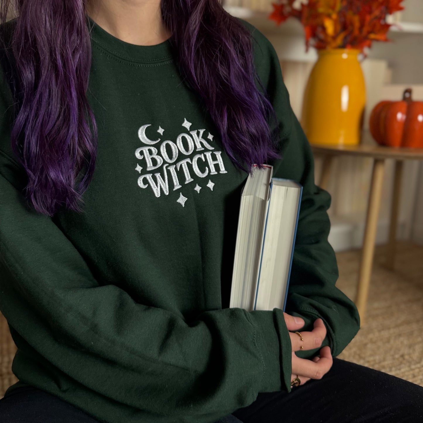 Sweatshirt | Book Witch | bestickt | Bookish Halloween