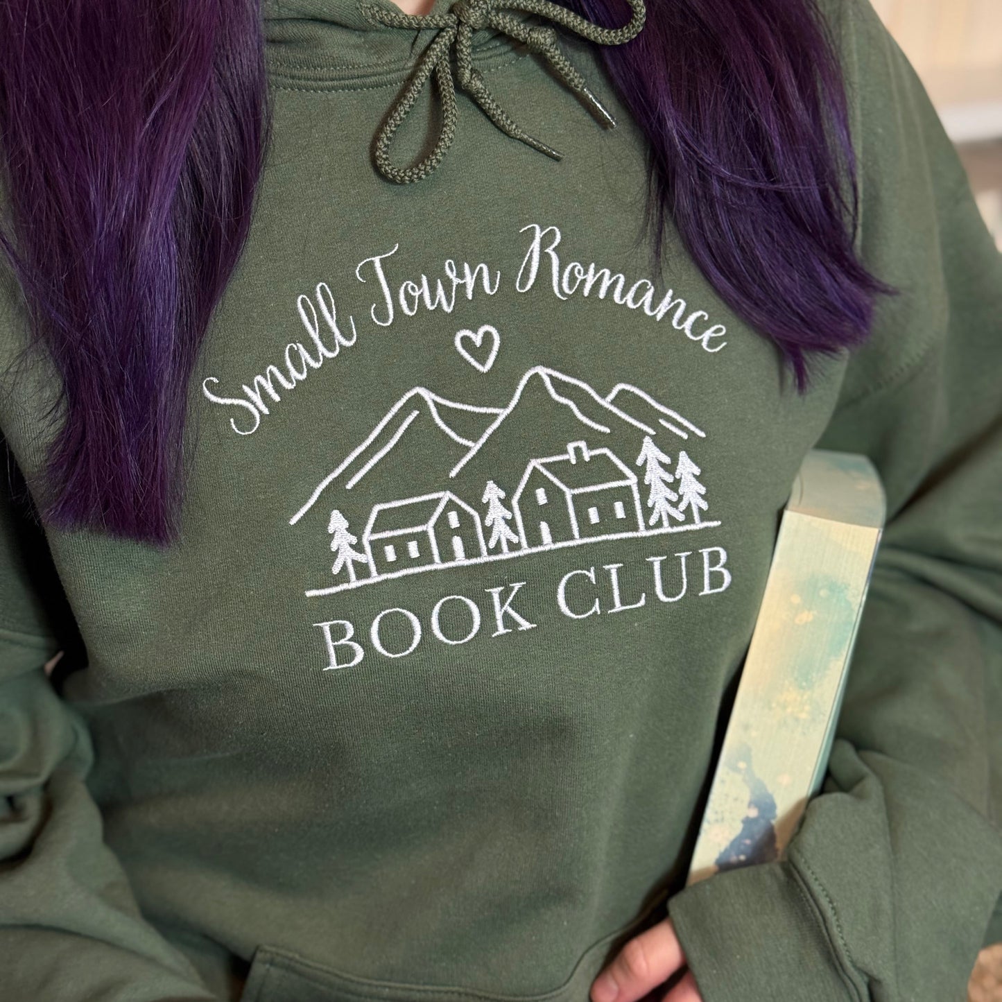 Hoodie | Small Town Romance Book Club | bestickt | Bookish Hoodie