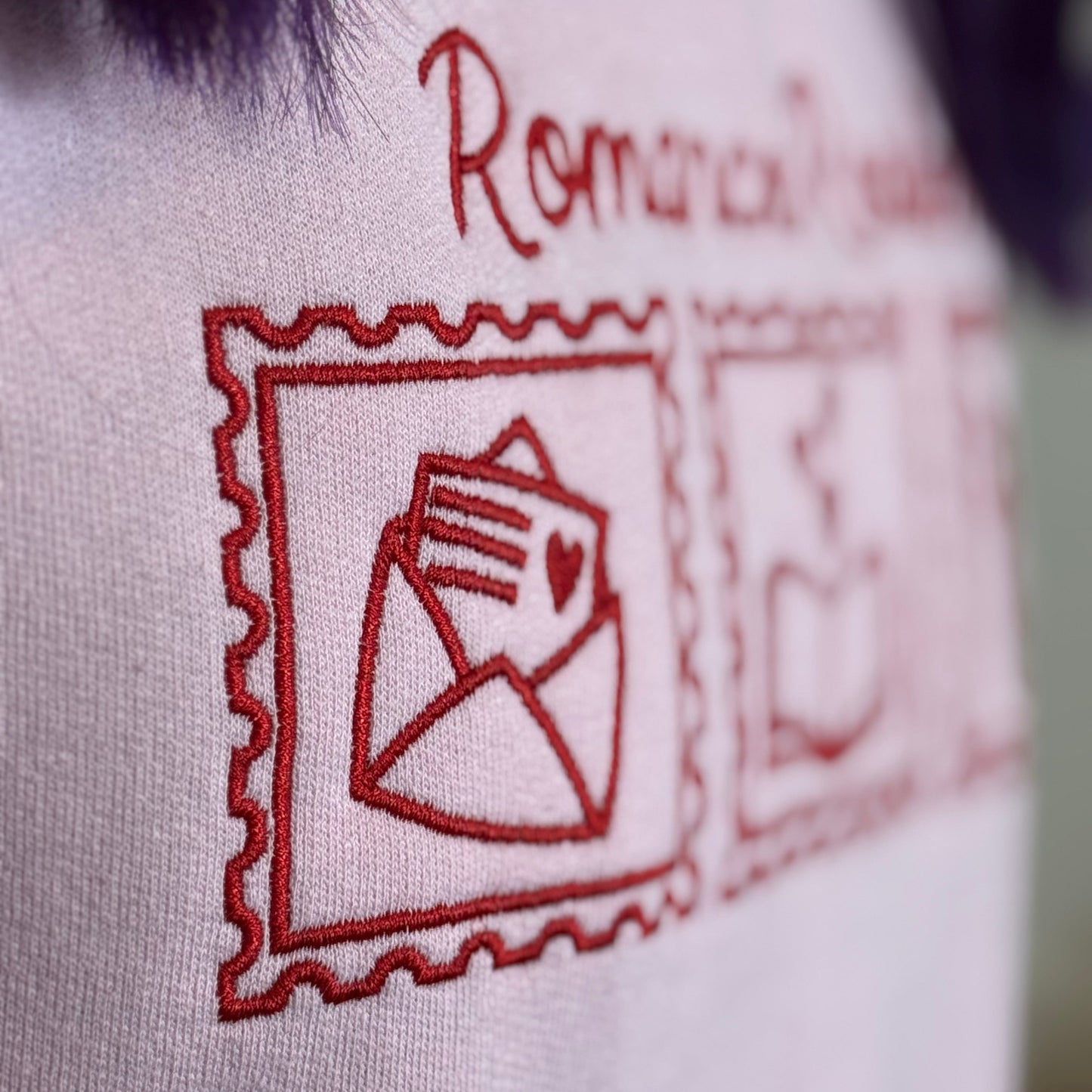 Hoodie | Romance Reader | bestickt | Bookish Hoodie