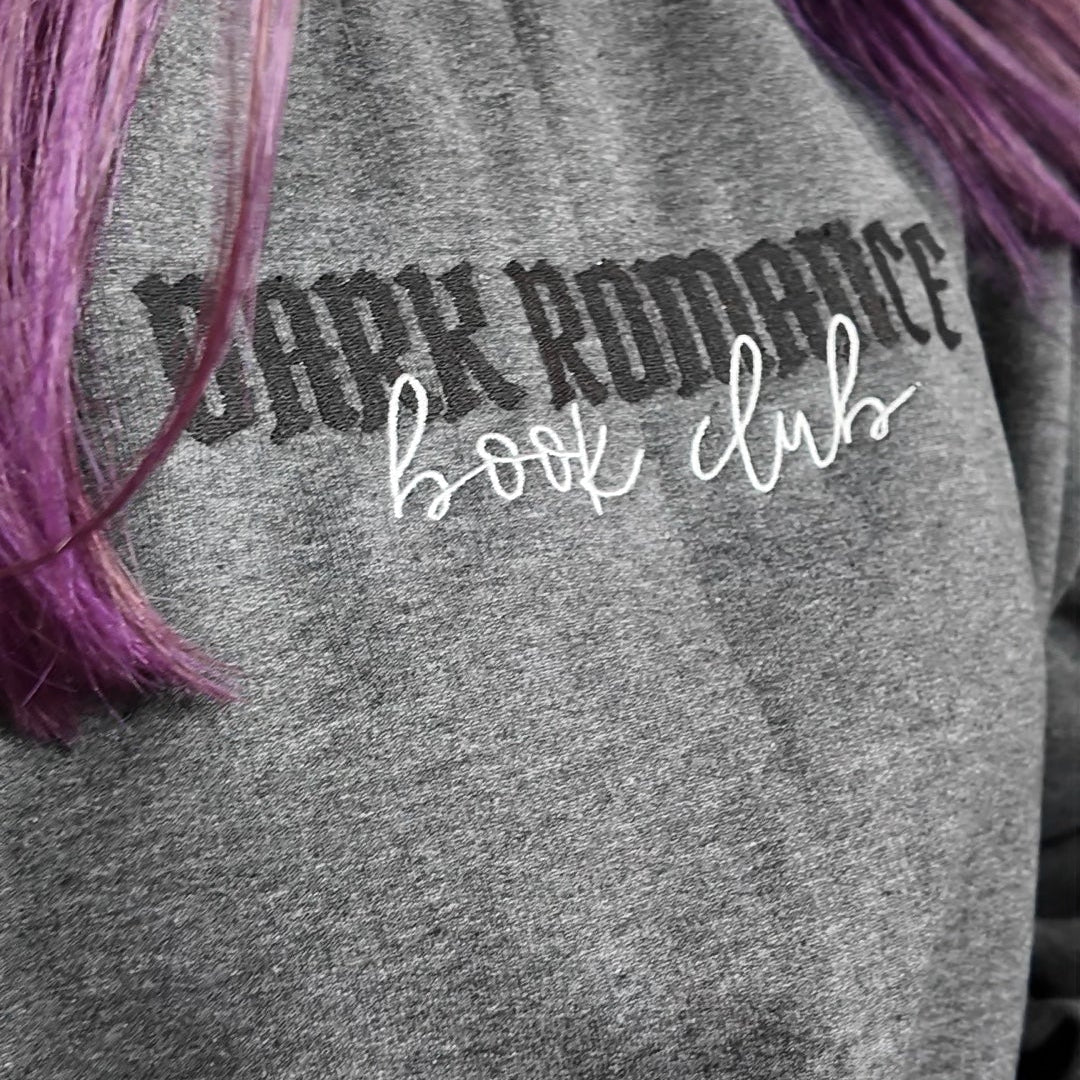 Dark Romance Hoodie Bestickt in Grau. Buch Merch für Dark Romance Leser. 
