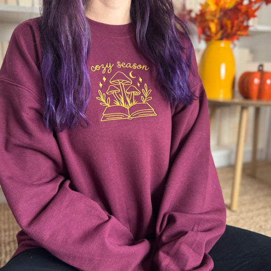 Sweatshirt | Cozy Season Mushrooms | bestickt | Bookish Autumn