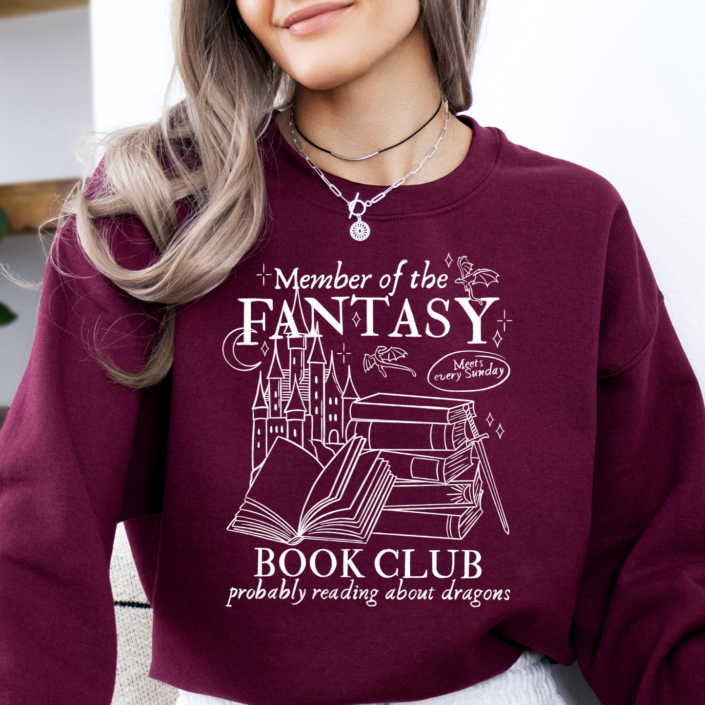 cozy sweatshirt fantasy book club für lesestunden