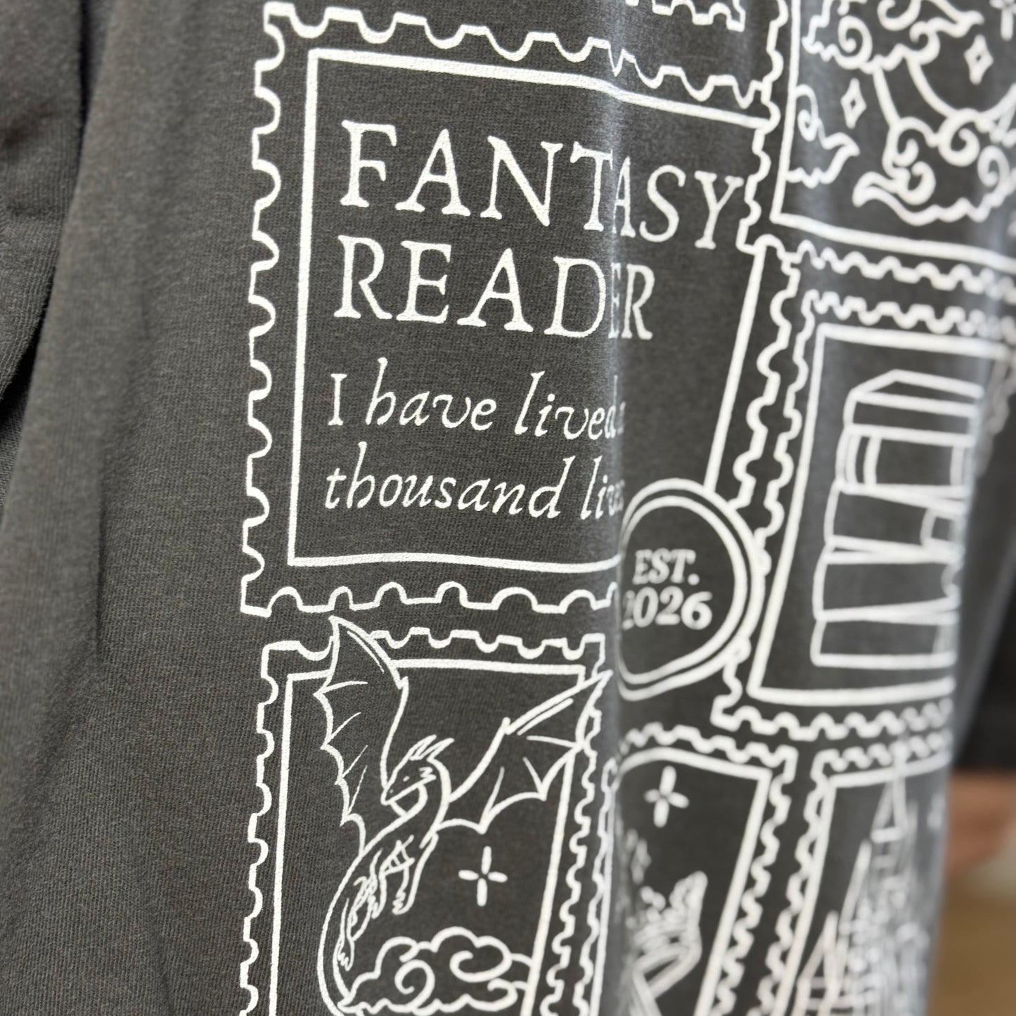 Fantasy Premium T-Shirt mit großem Post-Stamp Backprint Details