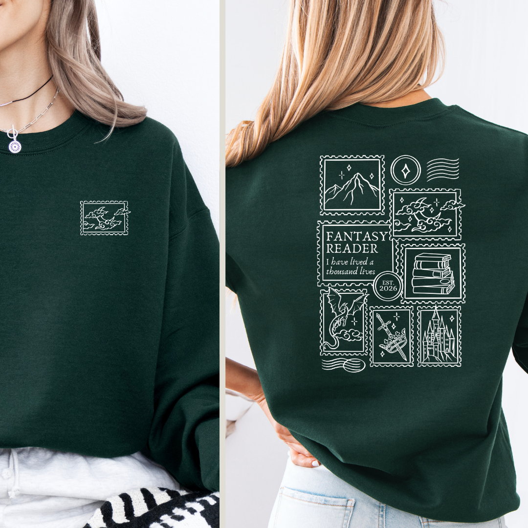 Fantasy Sweatshirt in Grün mit kleinem Post-Stamp-Motiv vorne und großem Post-Stamp-Backprint. (Forest)