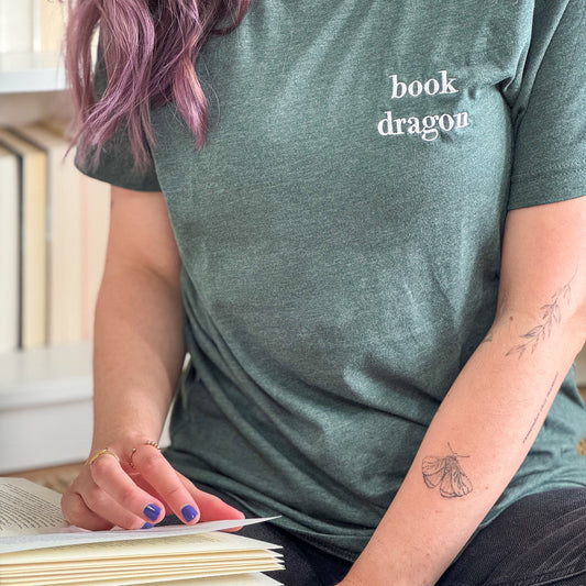 T-Shirt | Book Dragon | bestickt | Bookish T-Shirt