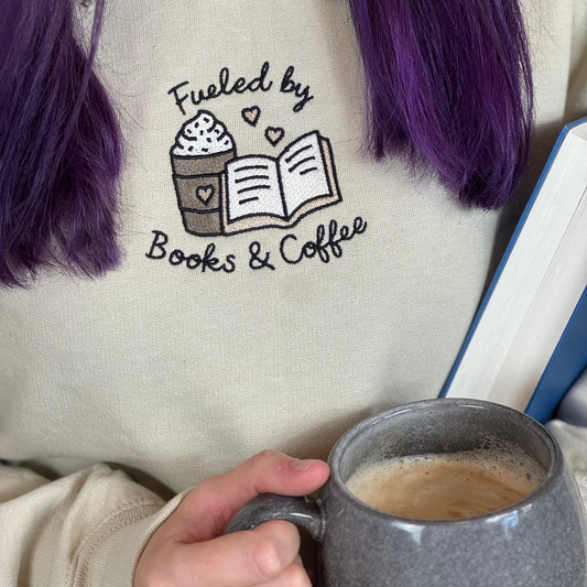 Sweatshirt | Fueled by Books & Coffee | Bestickt | Bookish Sweatshirt