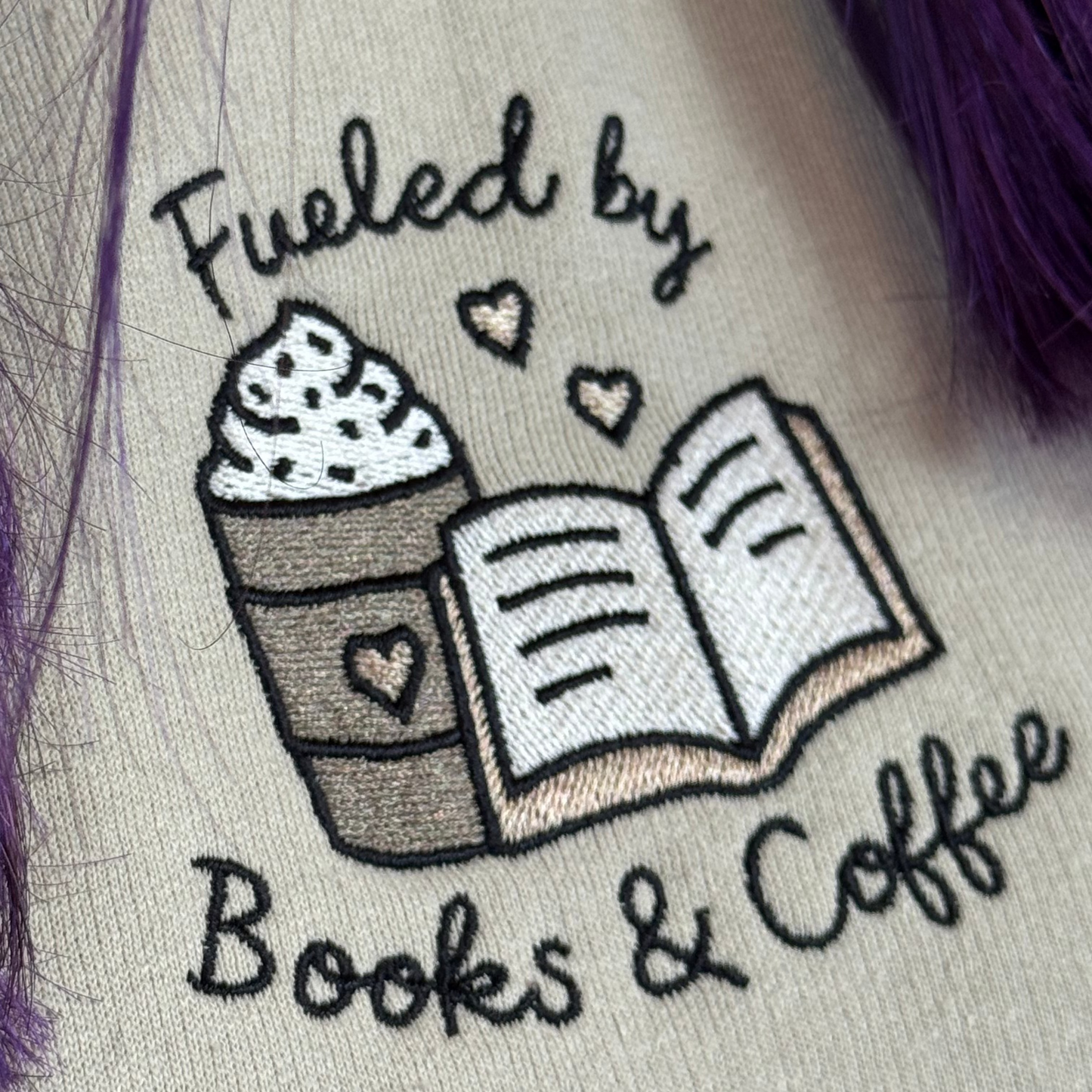 Sweatshirt | Fueled by Books & Coffee | Bestickt | Bookish Sweatshirt