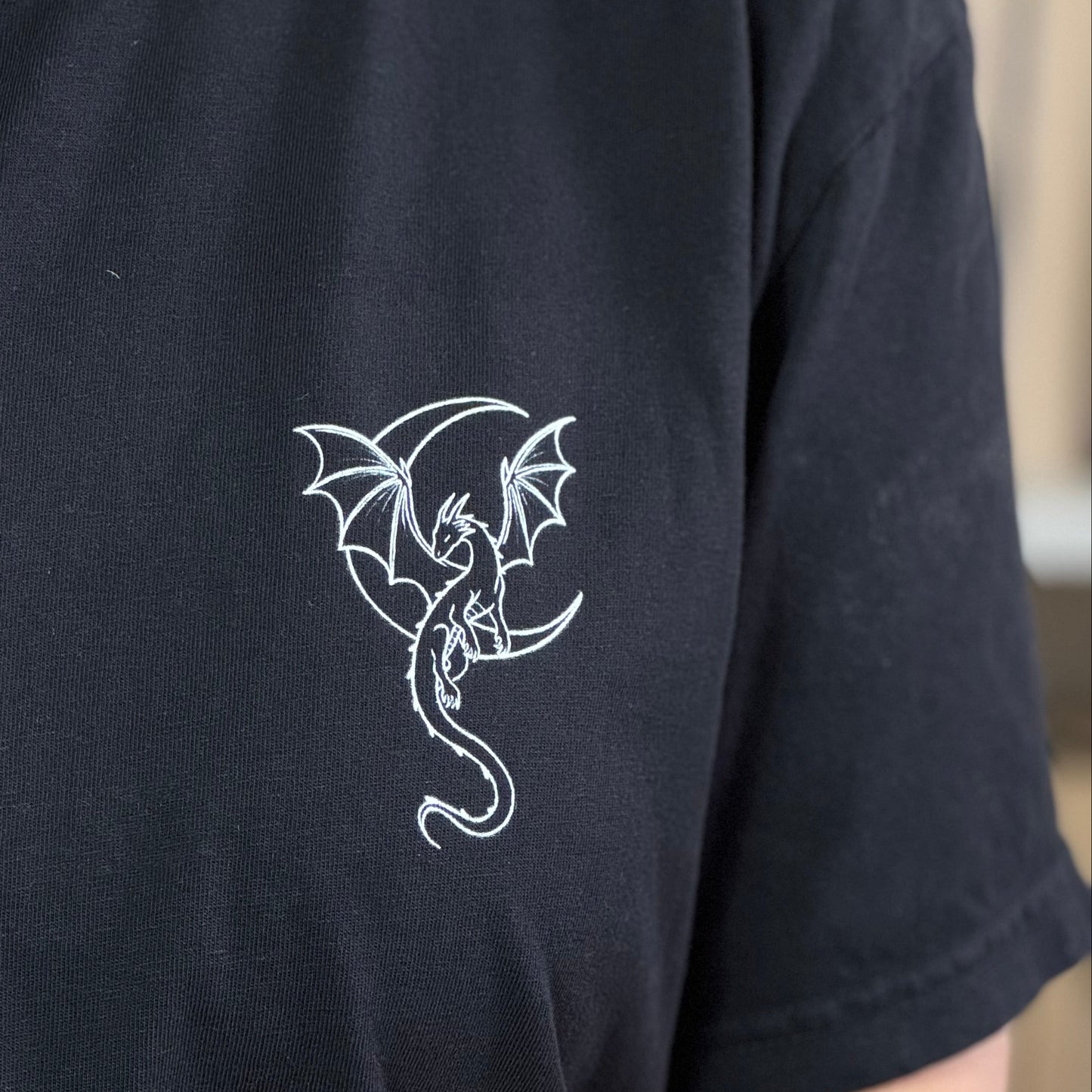 Drachen T-Shirt „Moon Dragon“ – Premium Shirt